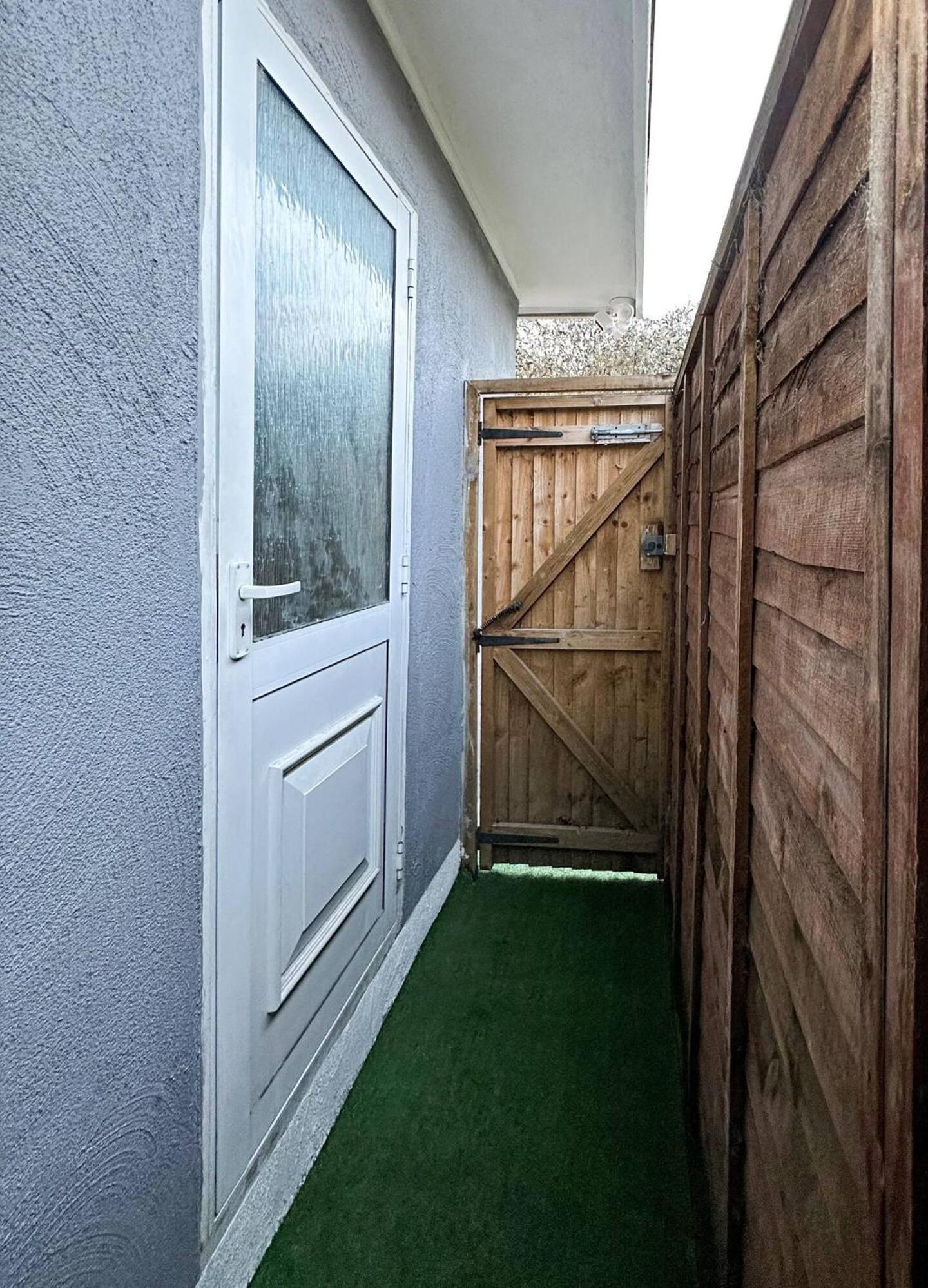 Boutique Backyard Bungalow - Brimsdown Enfield Exterior foto
